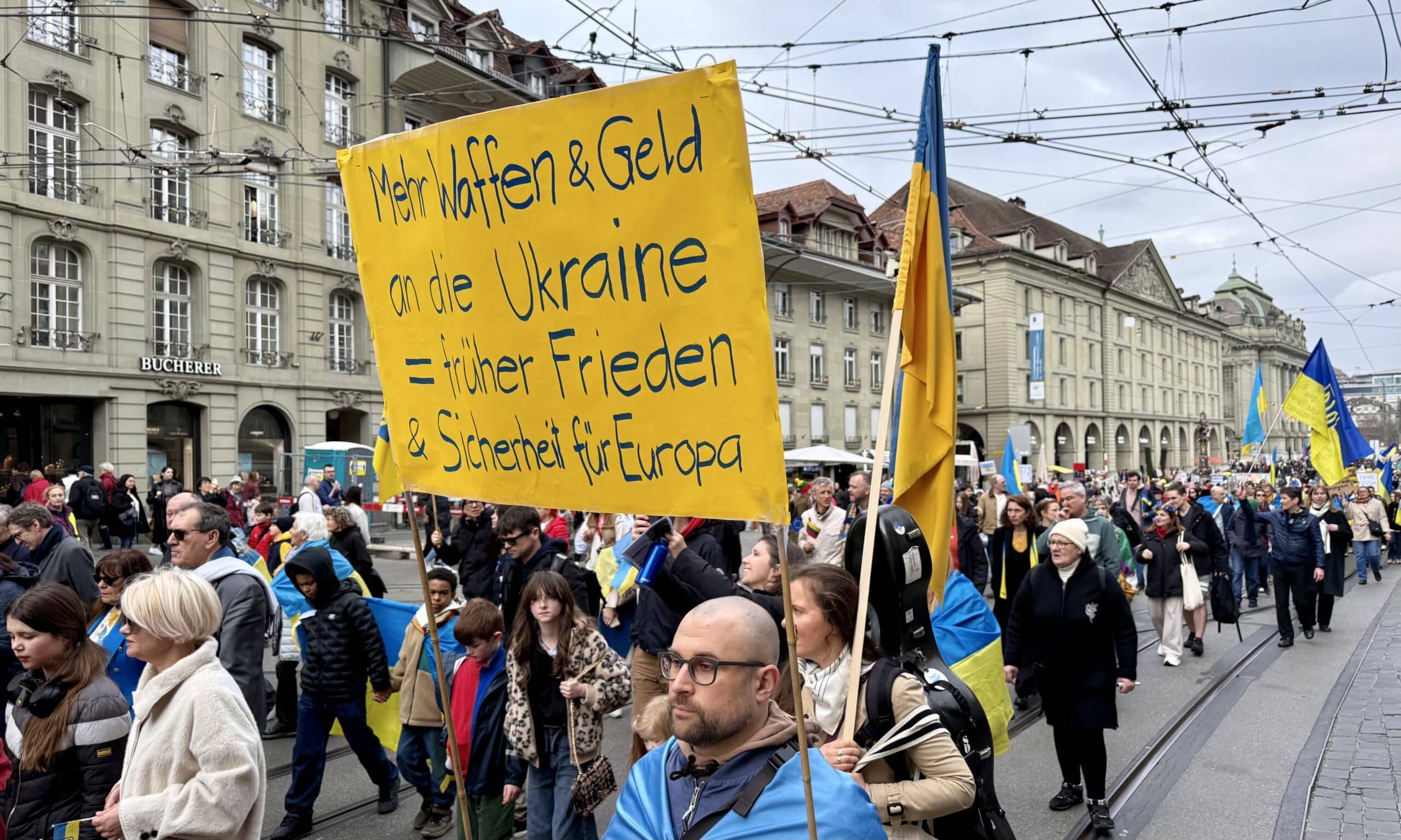 Акция солидарности с Украиной в Берне на четвертую годовщину полномасштабной войны России против Украины. 28 февраля 2026 г. (© forall.swiss)