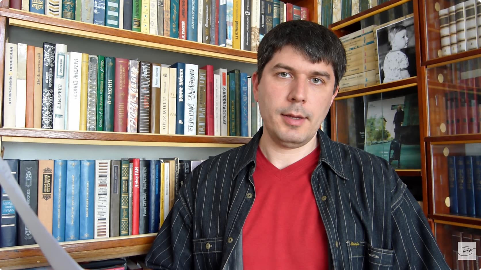 Игорь Прихожай, украинский поэт и переводчик. Стоп-кадр видеолекции, канал Igor Sirin, YouTube (Courtesy Photo)